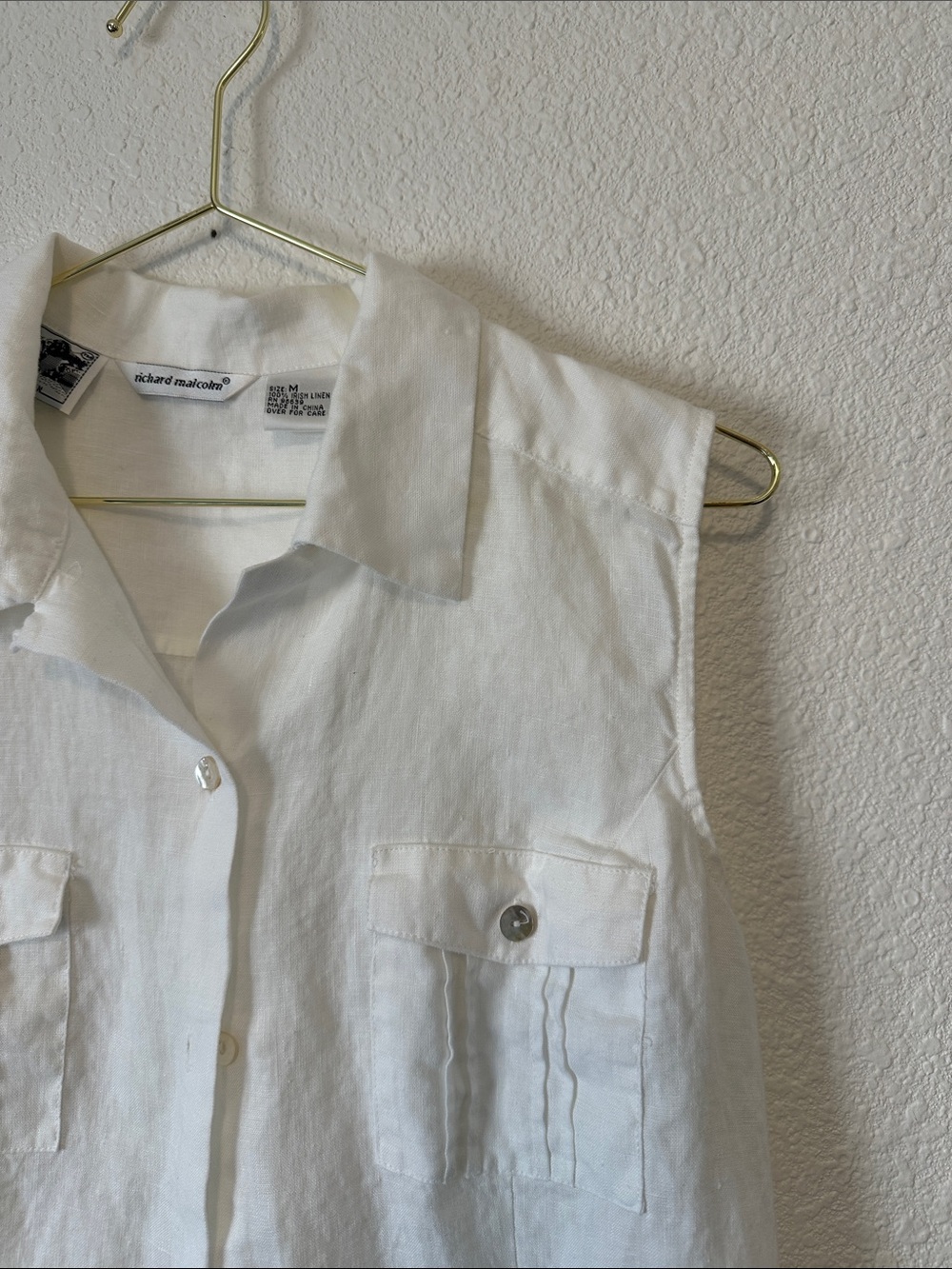 Sleeveless Button-Front White Linen Shirt by Richard Malcolm Irish Linen Medium - Picture 3 of 16